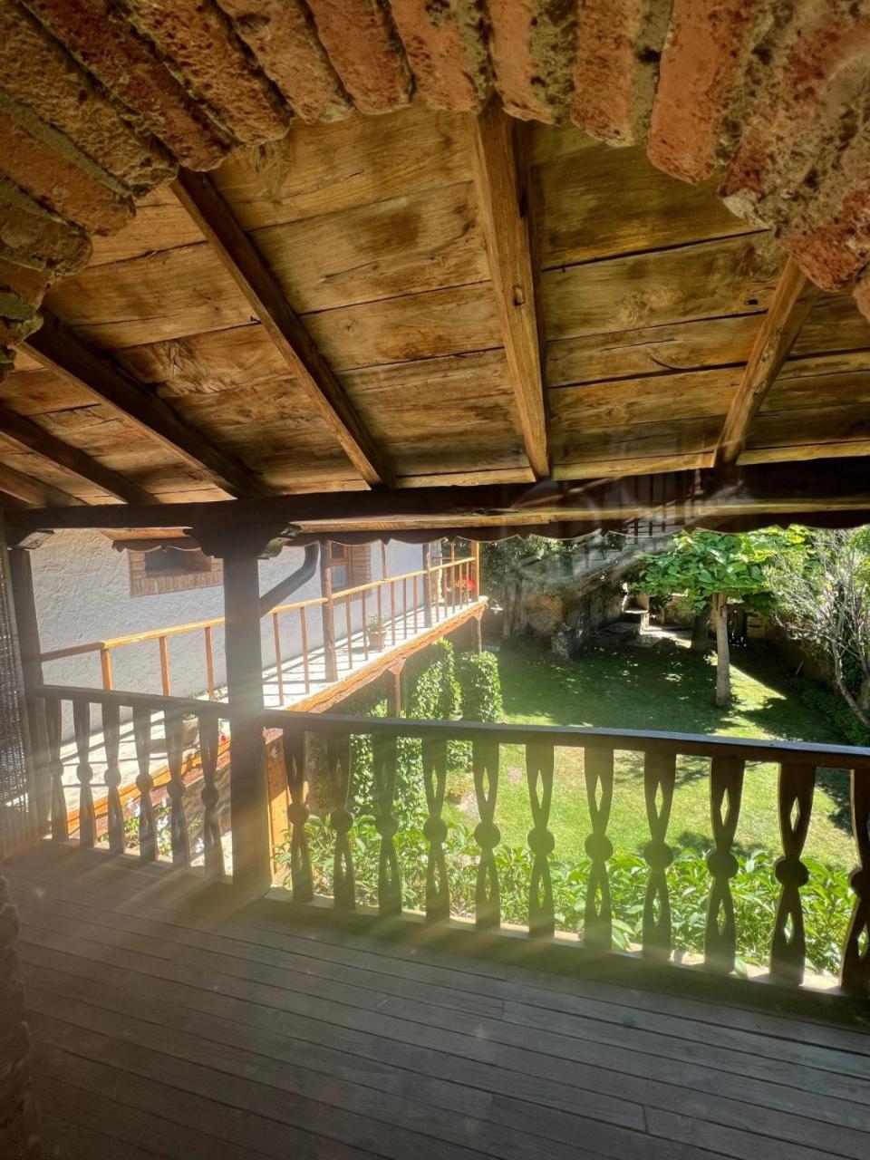 El Canto del Gallo Ranedo de Curueño Exterior foto