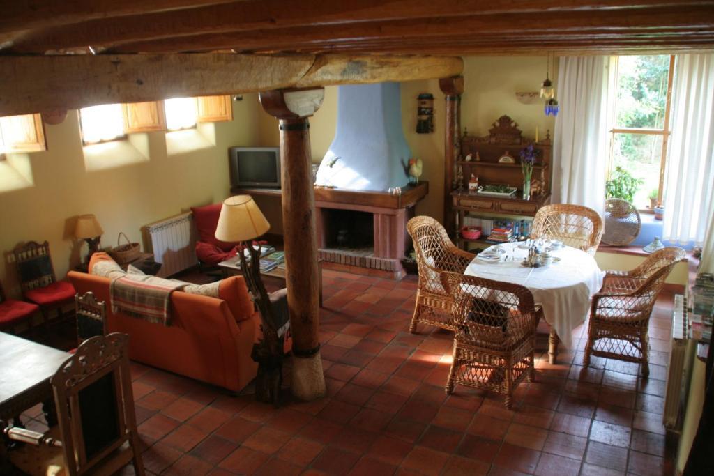 El Canto del Gallo Ranedo de Curueño Exterior foto